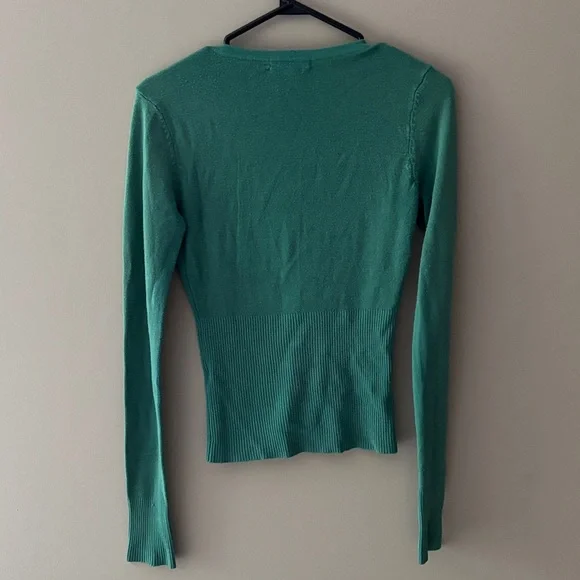 Green Button-Up Cardigan - Picture 2 of 9